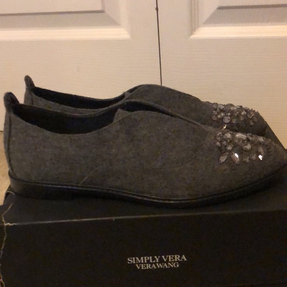 Brand New Vera Wang Gray Loafers - Picture 5 of 9
